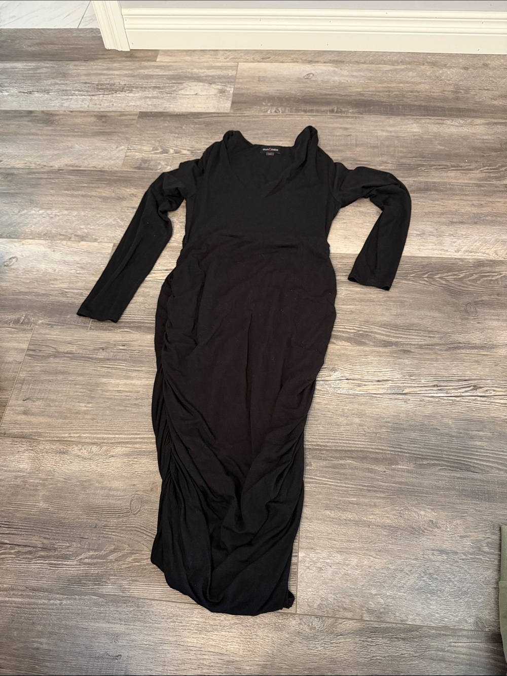 Stork & Babe Maternity Black Long Sleeve V-Neck Maxi Dress - Women